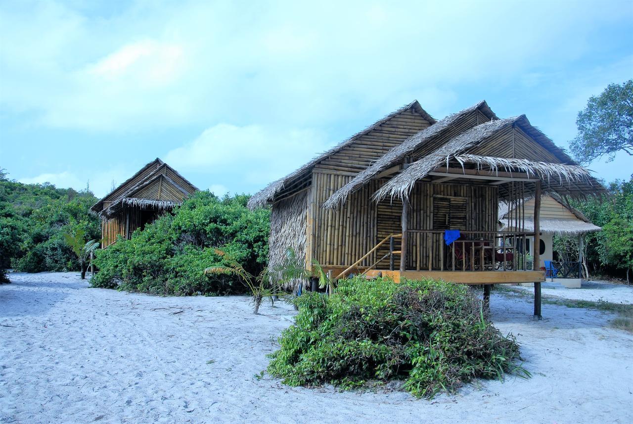 Tree Bar Hostel Đảo Koh Rong Samloem Ngoại thất bức ảnh