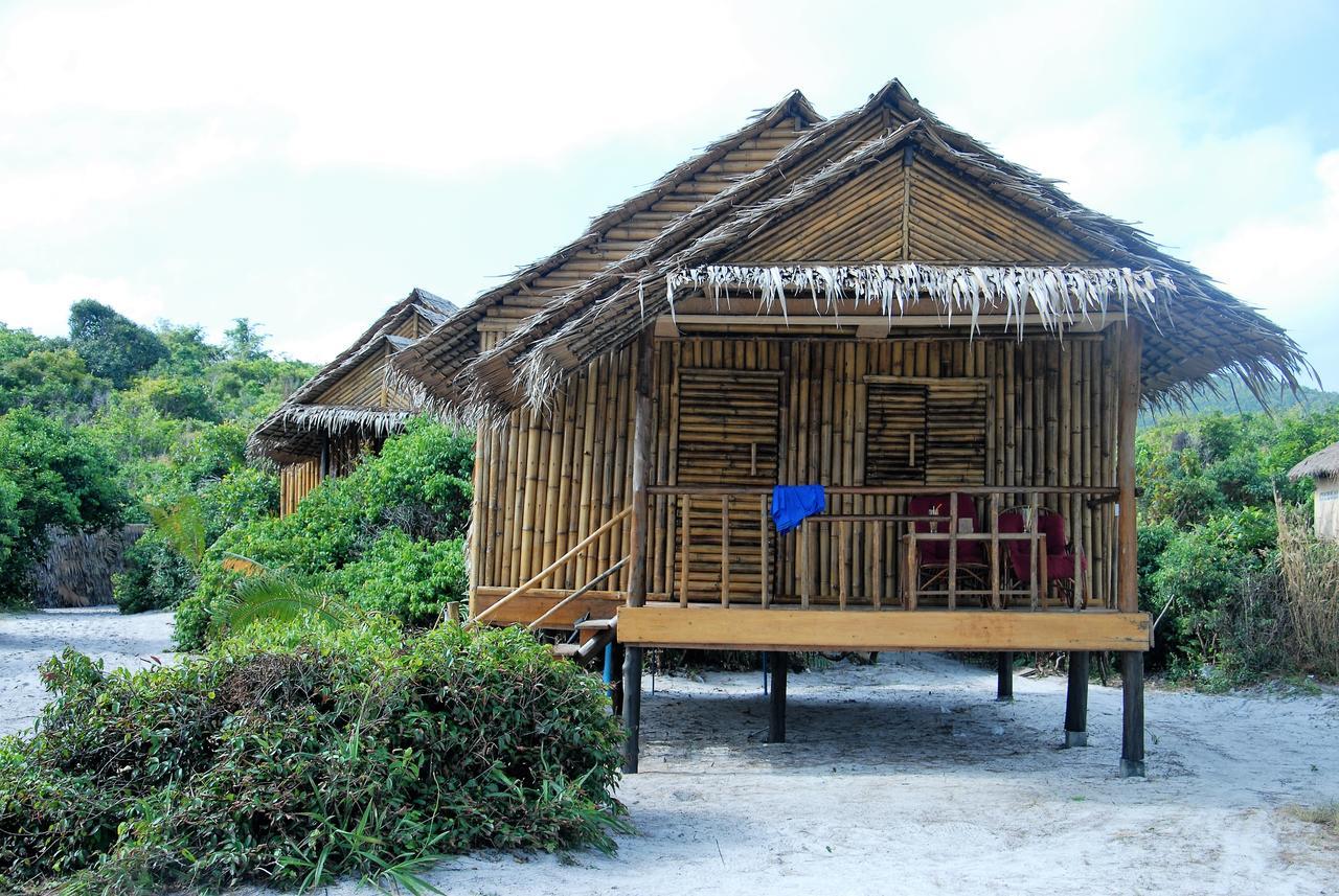 Tree Bar Hostel Đảo Koh Rong Samloem Ngoại thất bức ảnh