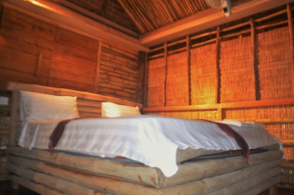 Tree Bar Hostel Đảo Koh Rong Samloem Ngoại thất bức ảnh